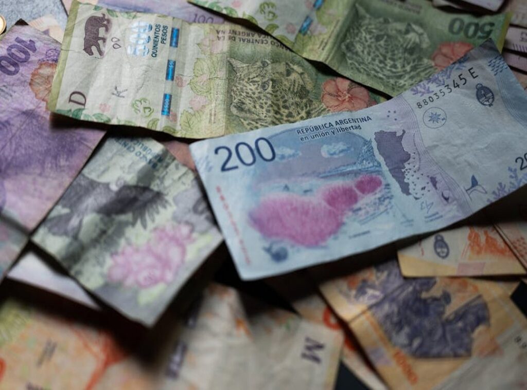 11000 uf a pesos chilenos
